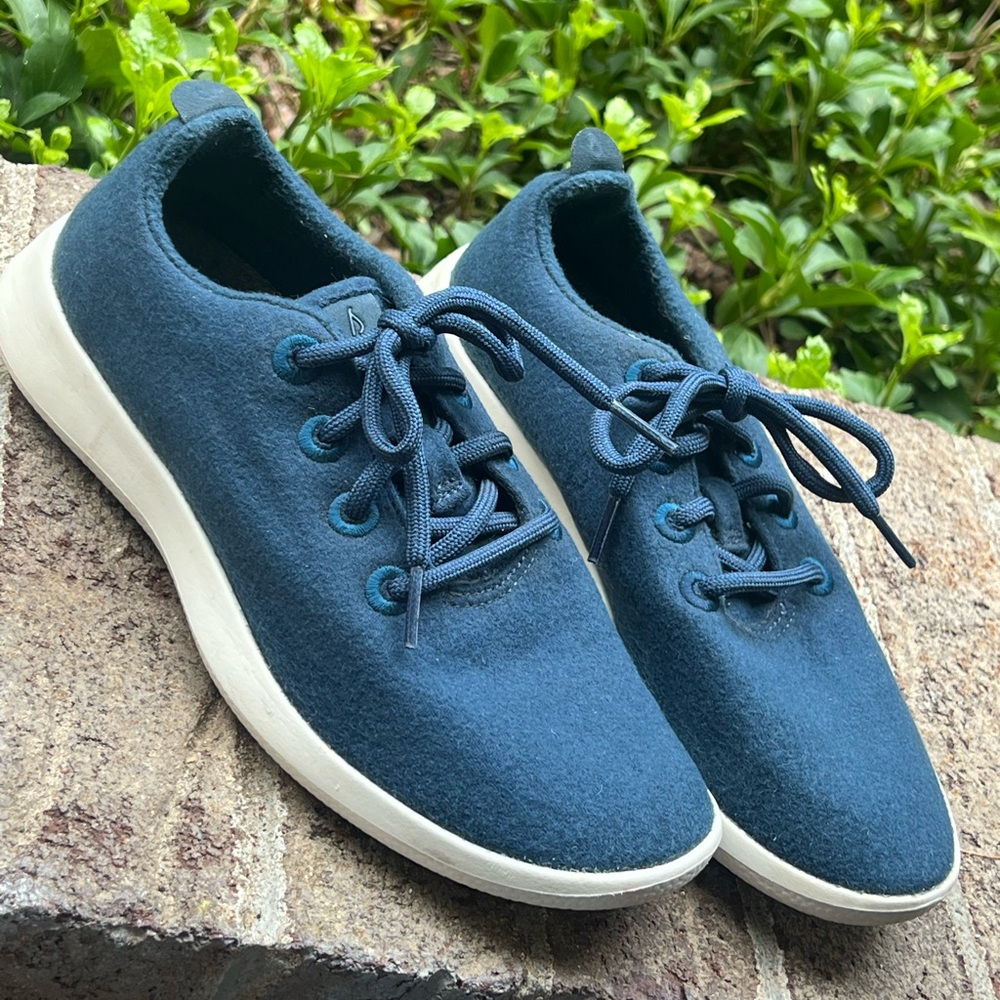 Allbirds Women’s wool runner sneakers size 7.5